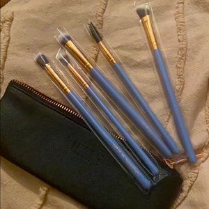 Wonderlust Brush Set